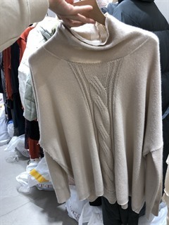 服装商场实拍图库_全球服装零售批发市场实拍_服装展会实拍